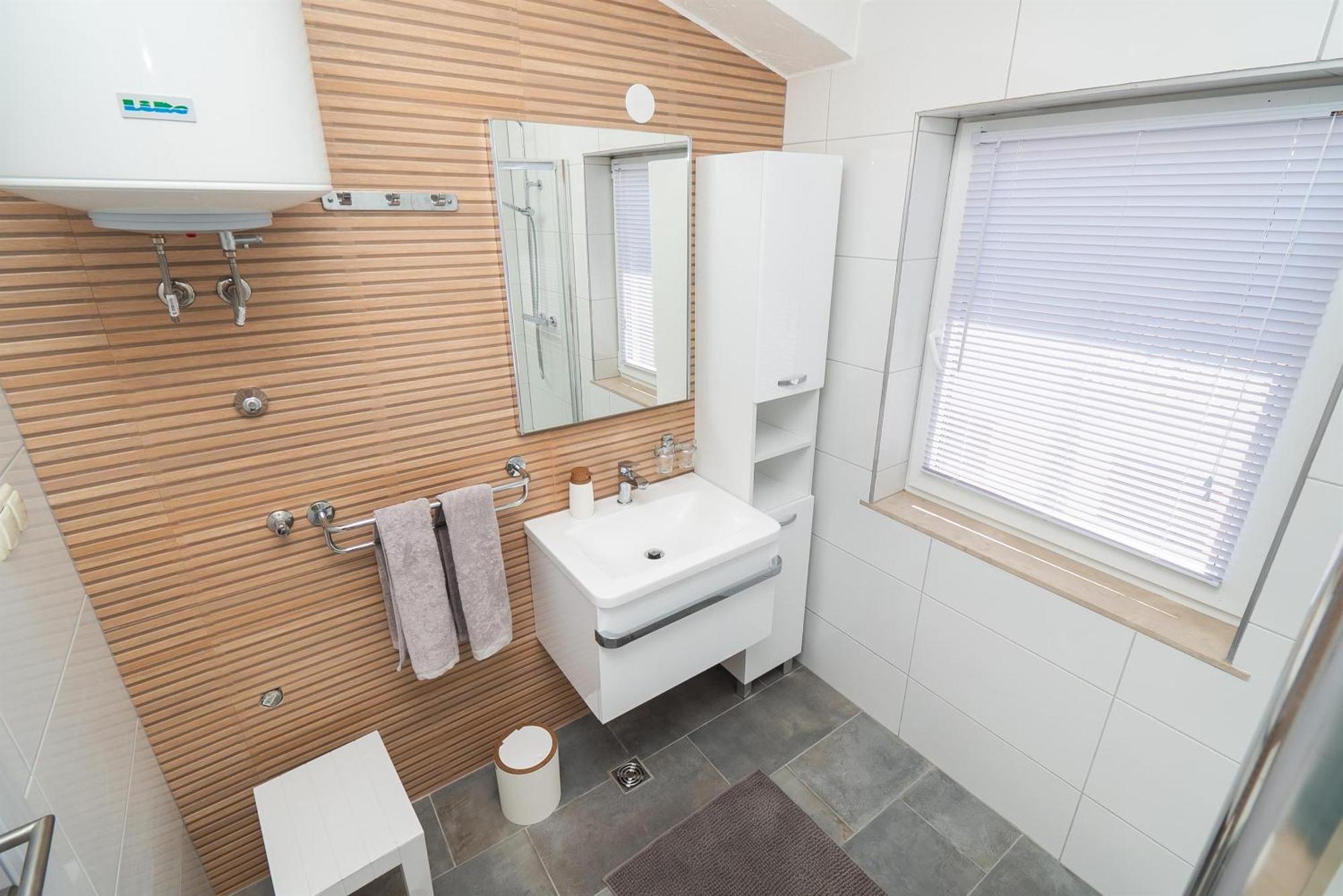 Apartments And Rooms Mladen Vodice Rum bild